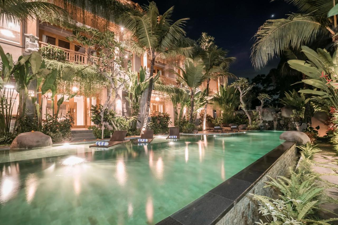 Weda Cita Resort And Spa By Mahaputra Ubud Eksteriør bilde The pool at the hotel